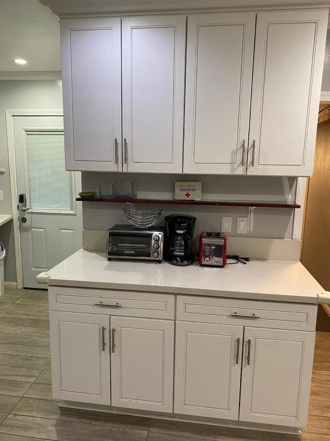 Private Room In Los Angeles La With Tv & Wifi & Ac & View Of Hollywood Sign & Private Fridge & Shared Kitchen!!! Exterior foto