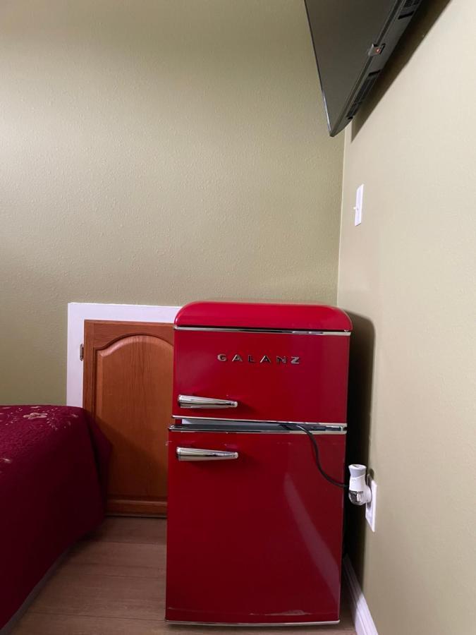 Private Room In Los Angeles La With Tv & Wifi & Ac & View Of Hollywood Sign & Private Fridge & Shared Kitchen!!! Exterior foto